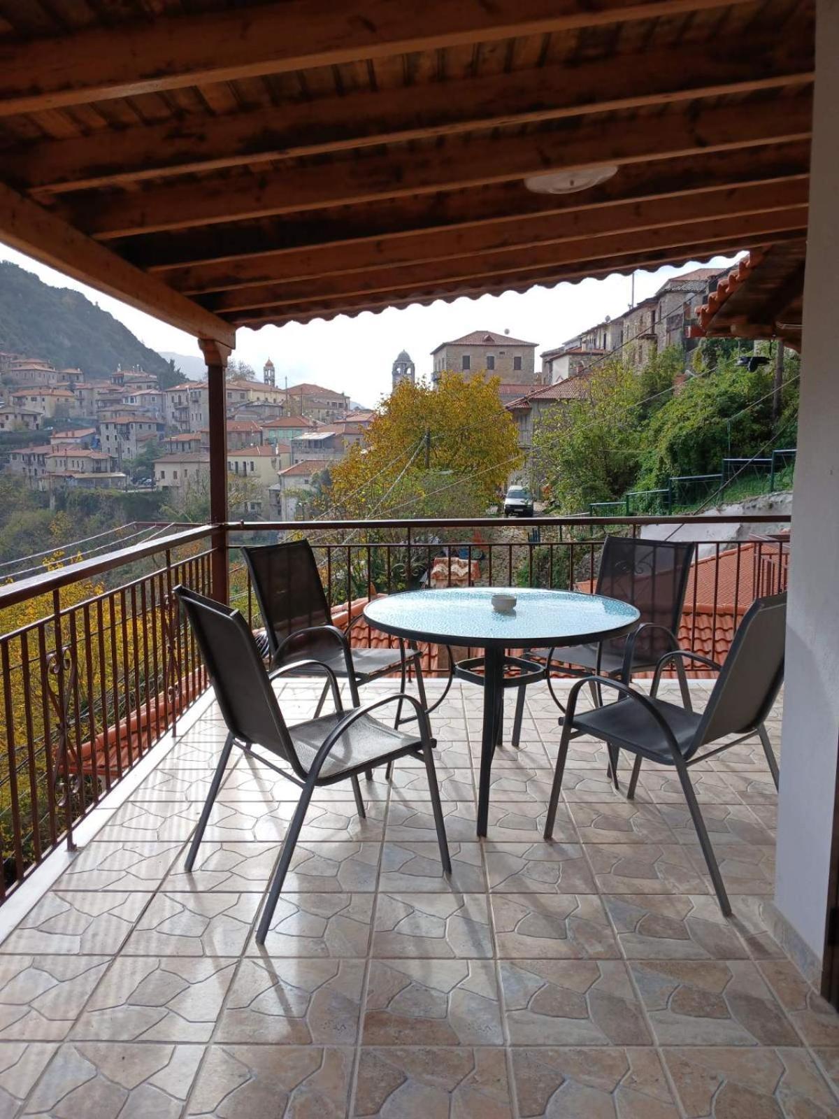 Family Home Dimitsana Exteriör bild