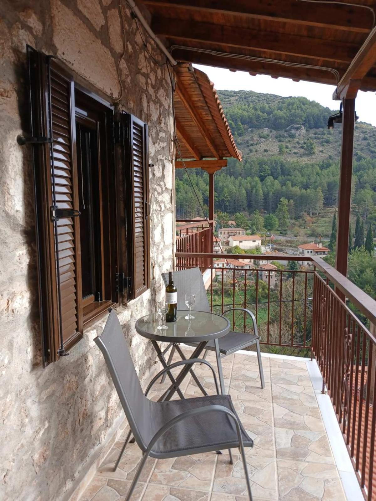 Family Home Dimitsana Exteriör bild